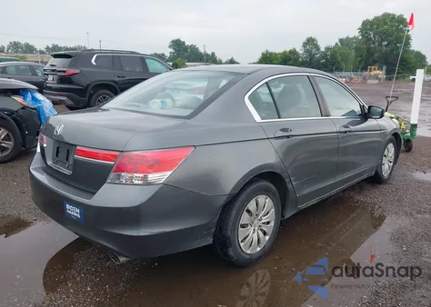 2011 Honda Accord 2.4 Lx из США, поврежденный, VIN 1HGCP2F34BA032065